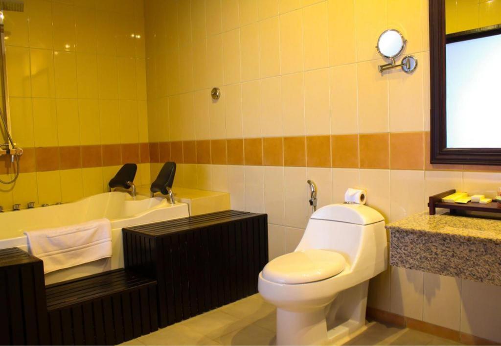 Daosavanh Resort & Spa Hotel Саванакет Екстериор снимка