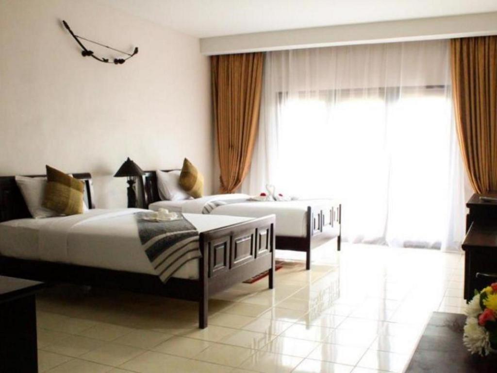 Daosavanh Resort & Spa Hotel Саванакет Екстериор снимка